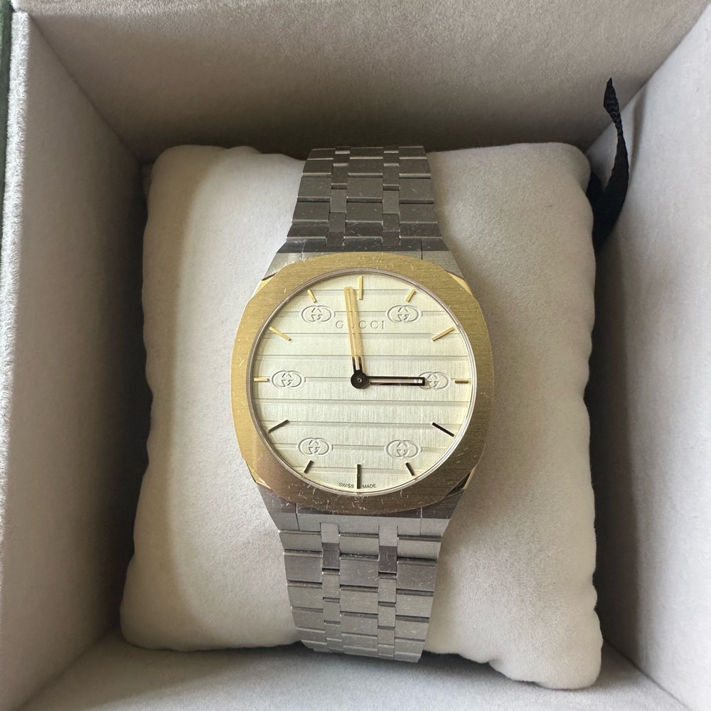 GUCCI 25H Watch, 38mm